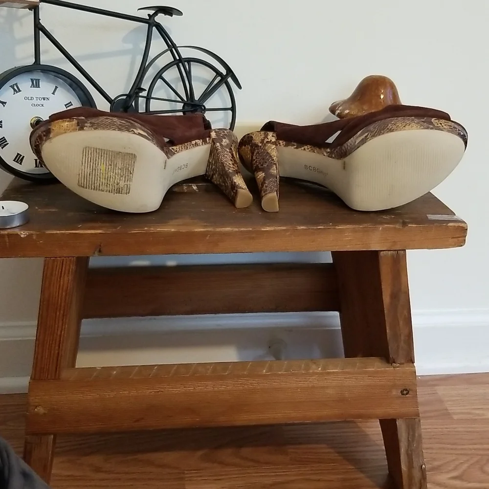 High Heels - Picture 4 of 5